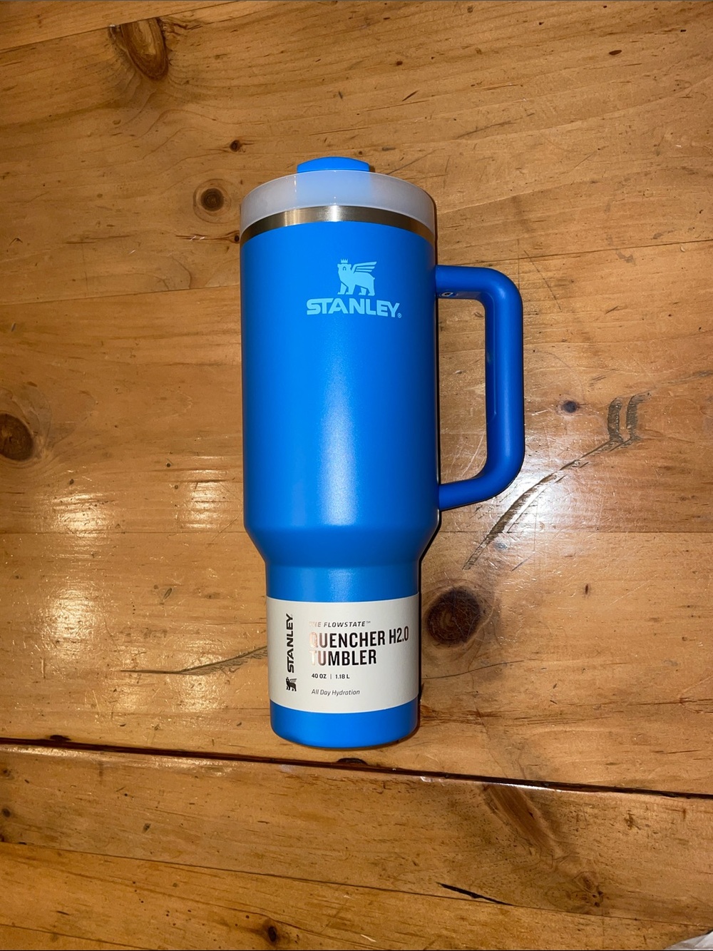 NWT- Stanley- FlowState Quencher Tumbler- 40oz- Azure Blue